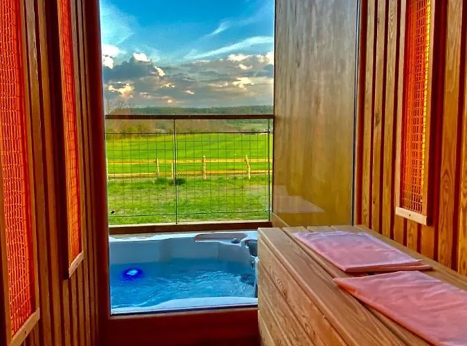 Treehouses Kapolcs Hotel