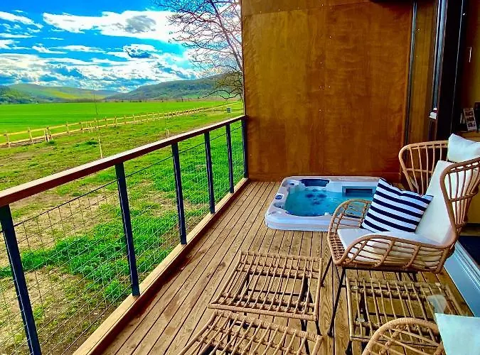 Treehouses Kapolcs * Zalapetend